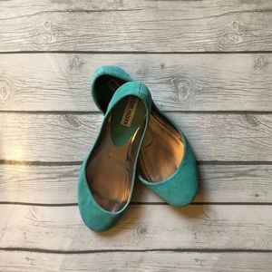 Steve Madden Suede Flats Size 9.5